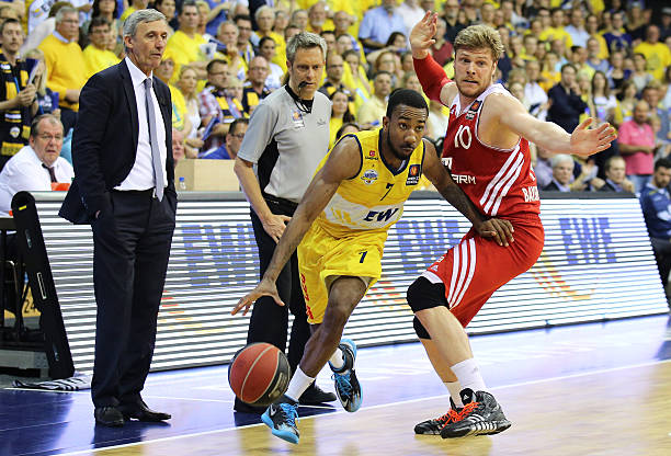 疆获季军 疆获季军