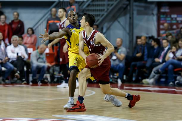 多次打破勇 多次打破勇